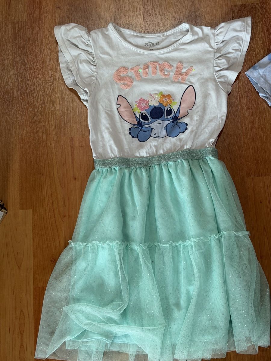 Lotti & Set di vestiti: 2x Kleider Strich Lilo & Stitch Sommer Grösse 134 – Usato da Ottenbach venduto da madsurgeon 1