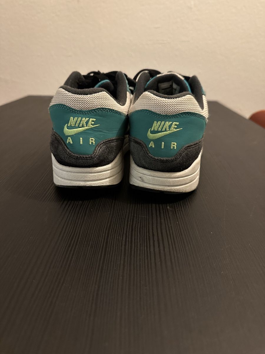 Nike Scarpe da uomo: Nike Air Max 1, taille 42 – Usato da Lausanne venduto da Tipouze 2