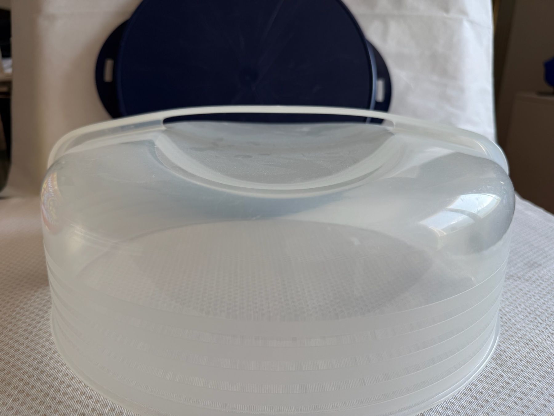 Tupperware Behälter & Ähnliches: Tupperware - boîte - 30cm – Gebraucht aus Sion von accroshoes 2
