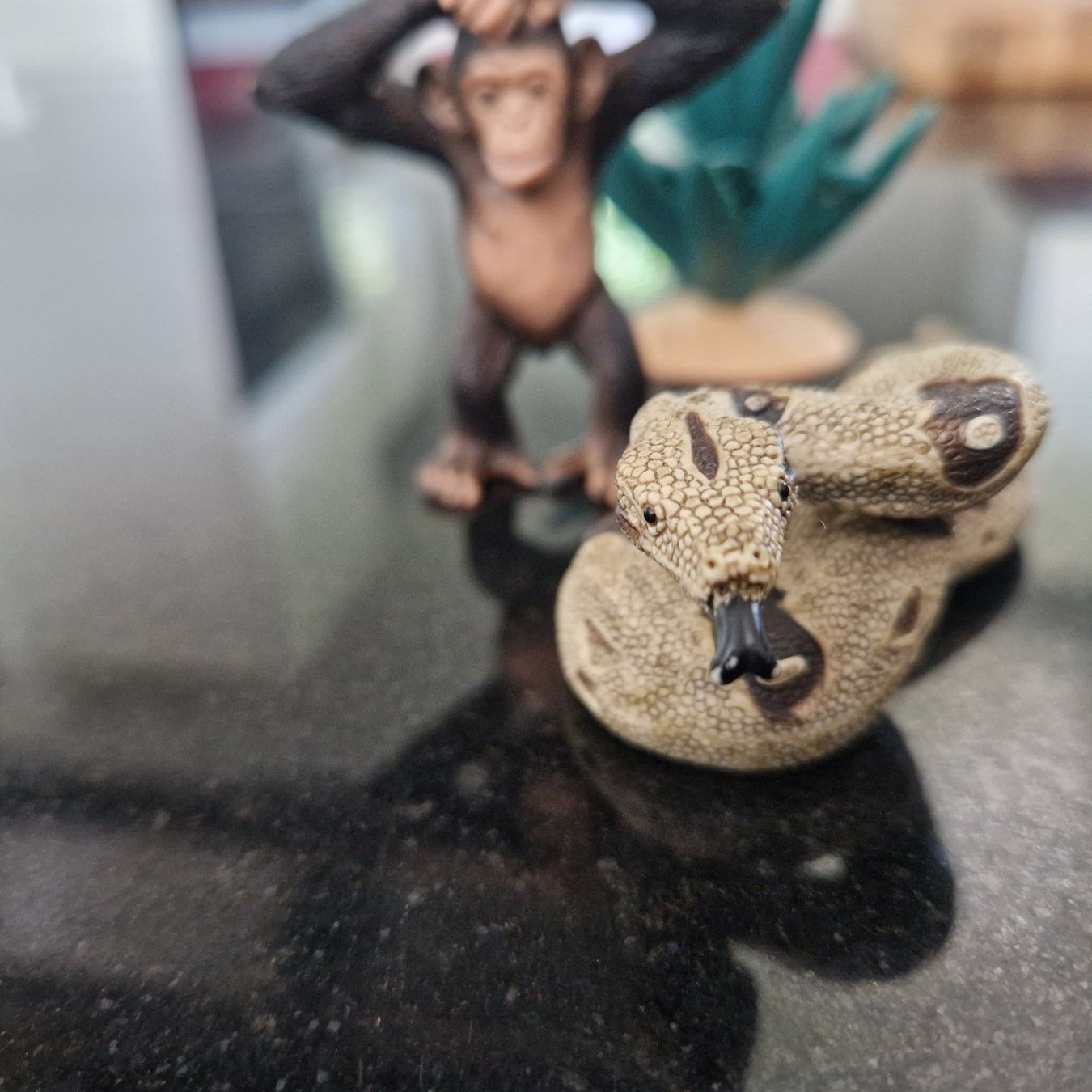 Schleich Statuette: Schleich Wildtiere: Schimpanse, Schlange, Affe – Usato da Gränichen venduto da sunchi07 1