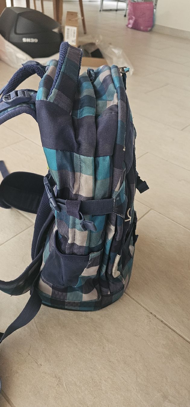 Satch Zaini: Schulrucksack Satch kariert blau  – Usato da Riva San Vitale venduto da Pollo01 1