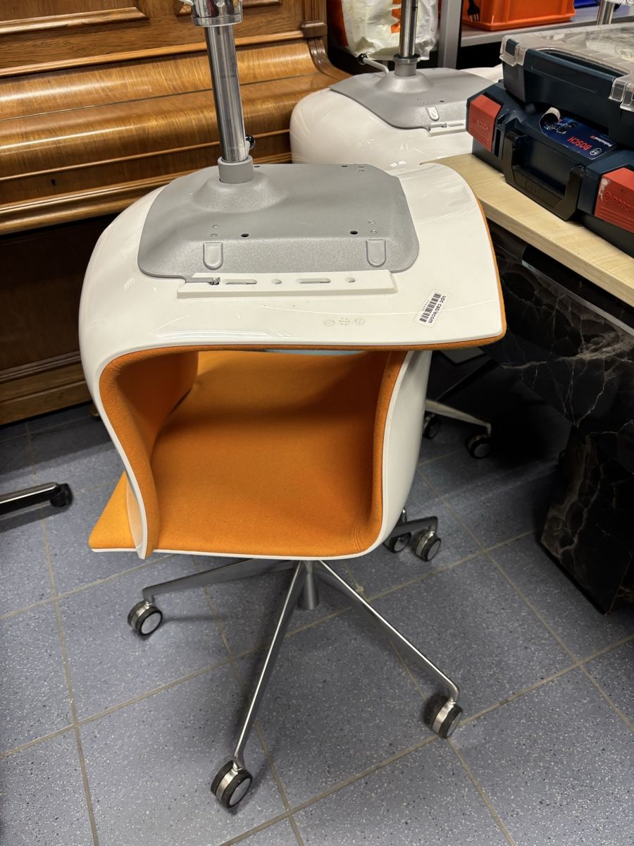 Stühle: 8x farbige schule  – Gebraucht aus Uster von lobo1975 2
