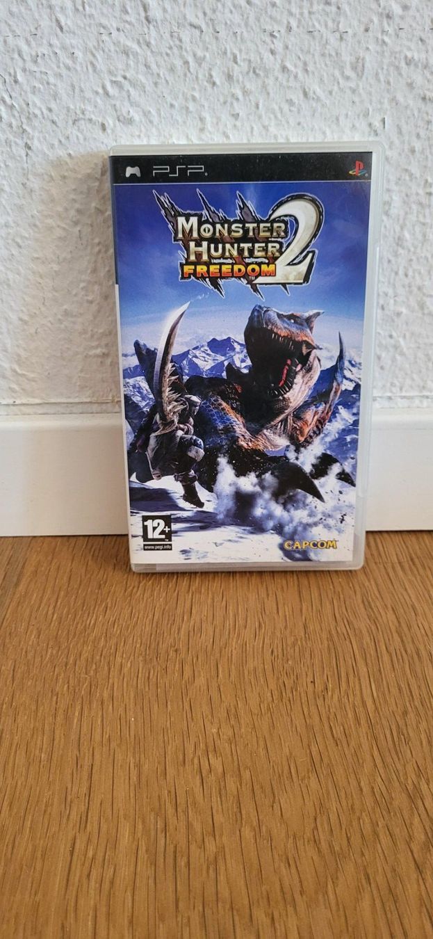 Sony Jeux: PSP - Monster Hunter Freedom 2 – D'occasion à Münsingen par DigitaleSpielecke