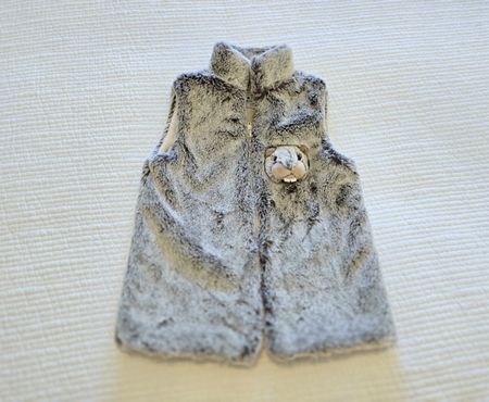 Gilet sans manches en fausse fourrure, taille 6-12 mois