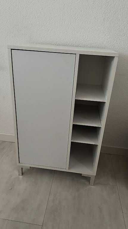 Cassettiere: Weisses Möbel/Weisser Schrank / Sideboard – Usato da Lachen SZ venduto da rei_zsp9