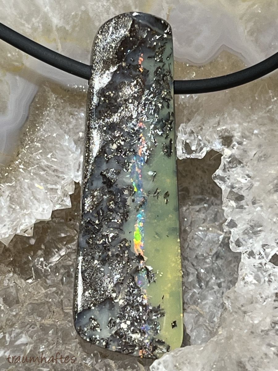 Ciondoli: Boulderopal - Anhänger mit 3 mm Loch - gebohrt – Nuovo e nell'imballaggio originale da Thun venduto da Traumhaftes 2