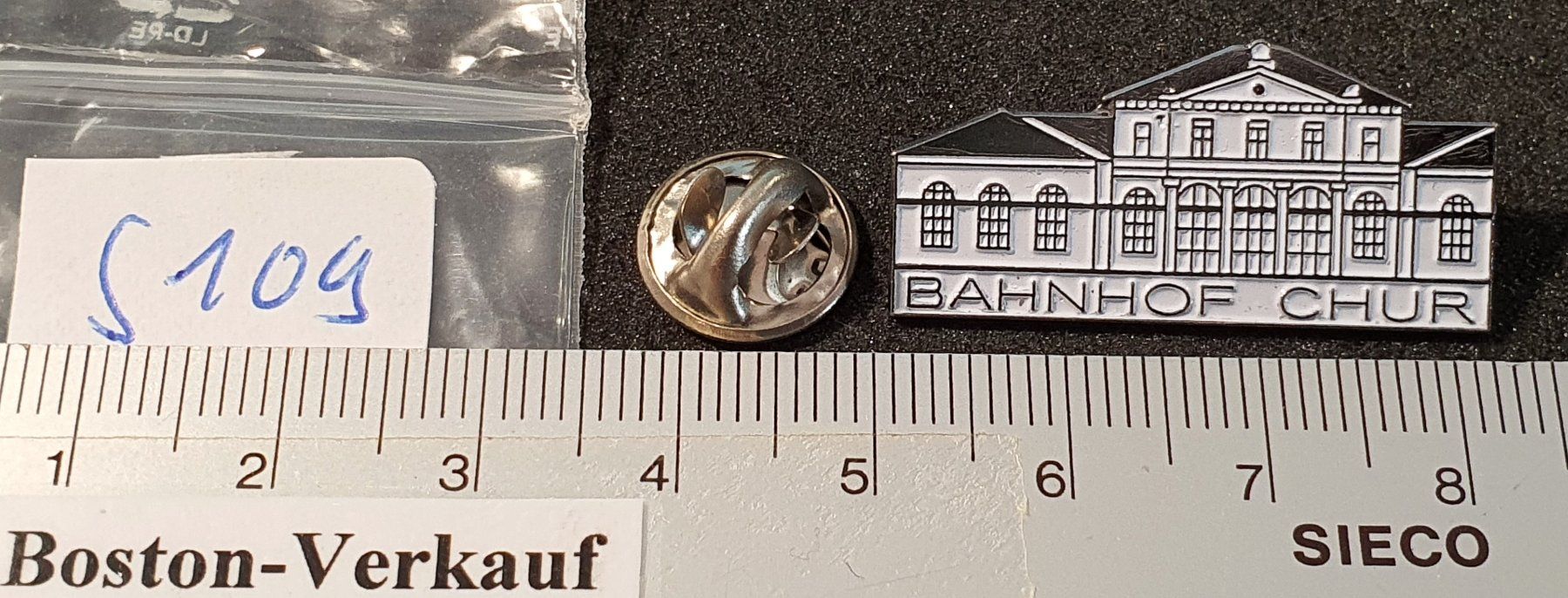 SBB/CFF/FFS Plaquettes & Badges: S109 - Pin Bahnhof CHUR - Graubünden – D'occasion à Reinach BL par Boston-Verkauf 1