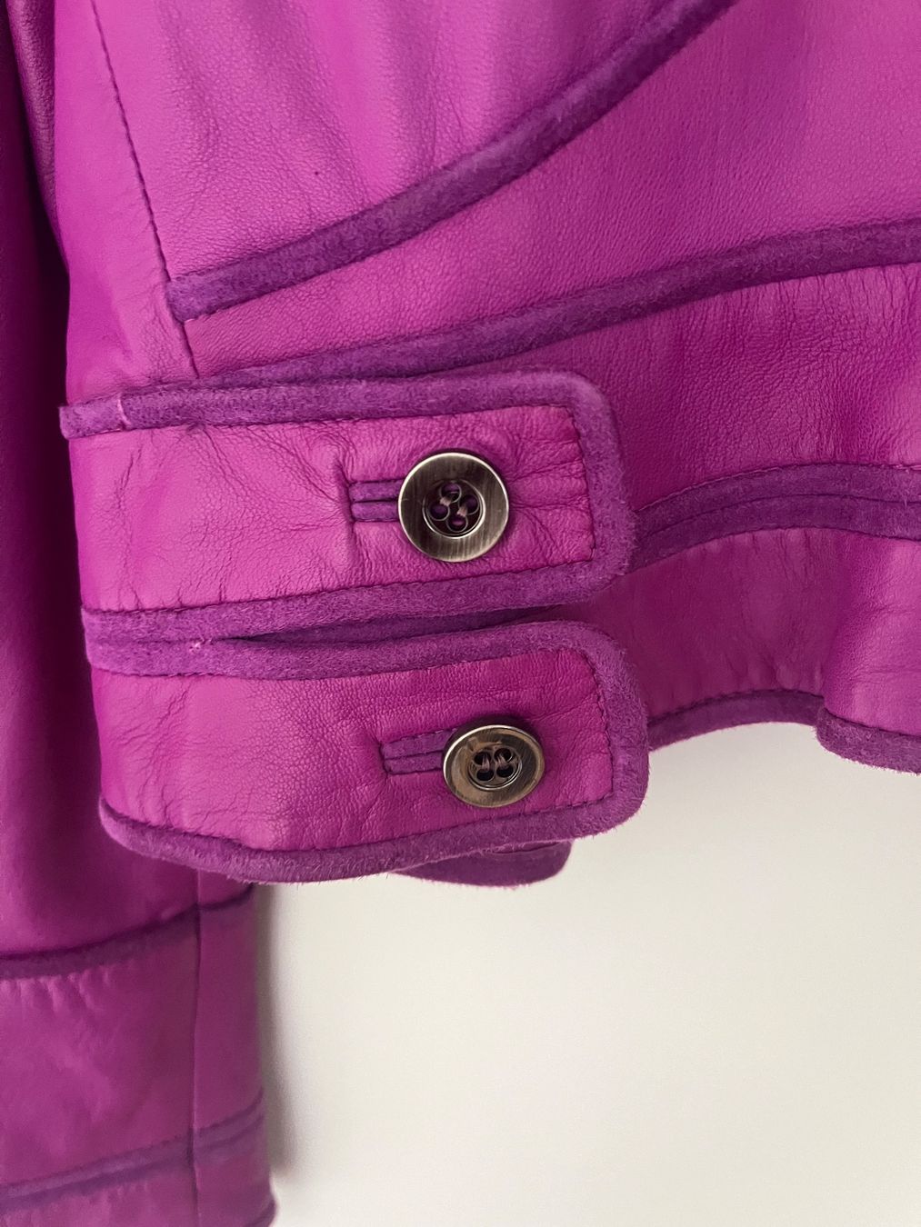 Giacche: Leder Jacke von Manebo – Nuovo (secondo la descrizione) da Zürich venduto da pizzobeatrice 6