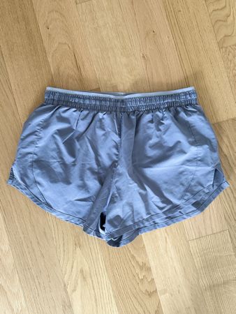 Nike Dri-FIT Running Shorts, Gr. S, Top Zustand für Sport!