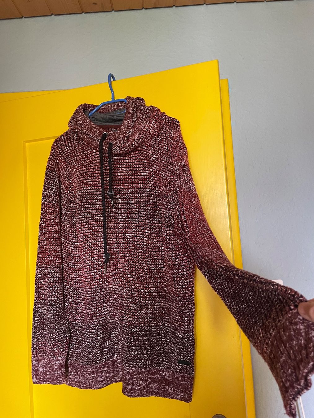 Lotti di vestiti: 2 Pullower - unisex, eine Damen-Strickjacke. Ungetragen. – Usato da Biberist venduto da LASCHINDELEGI 2