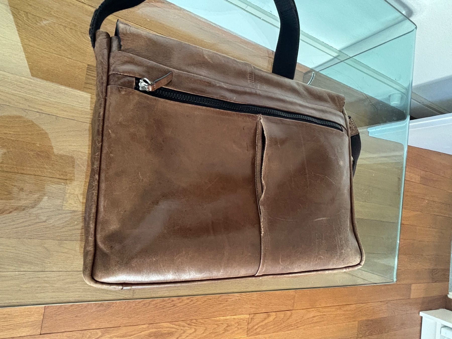 Strellson Taschen: Strellson Tasche aus Leder – Gebraucht aus Bern von 81guggi 1