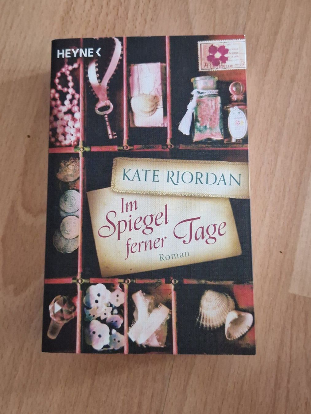 Livres: Kate Riordan - Im Spiegel ferner Tage – D'occasion à Neuhausen am Rheinfall par Alchimista