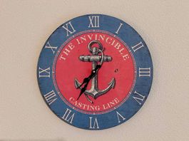 Wanduhr Anker