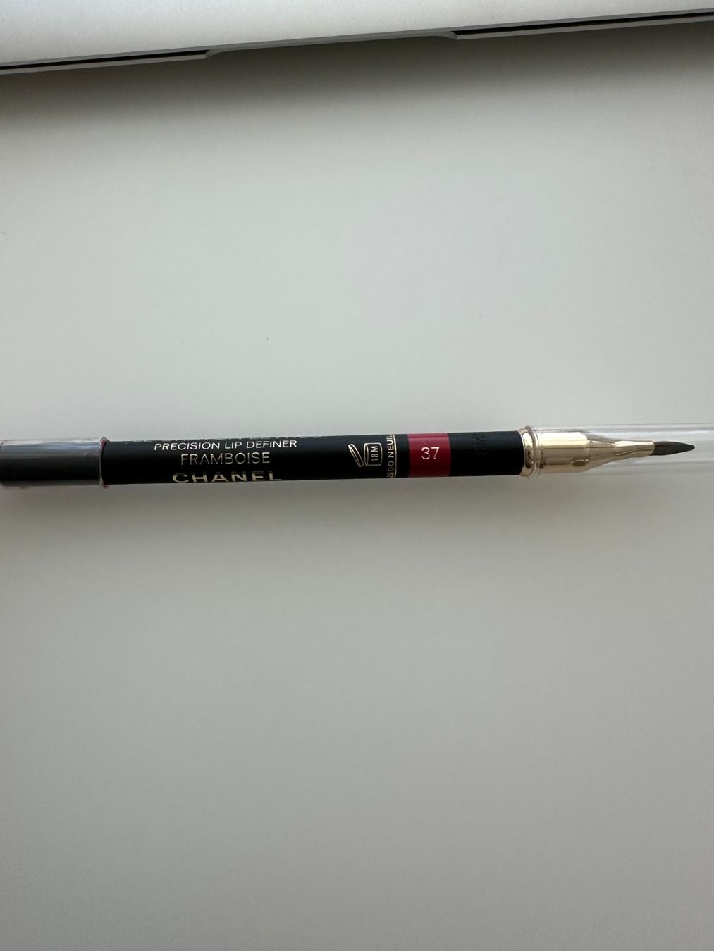 Chanel Make-up: Chanel le crayon lèvres 37 framboise – Usato da Courgevaux venduto da Qwertz111320 1