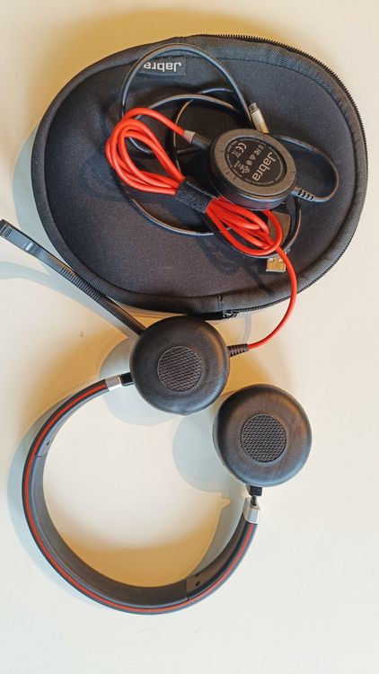 Jabra Evolve 40 Headset 6