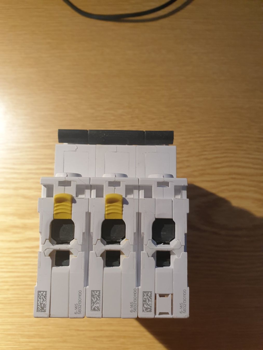 Schneider Alimentazione elettrica: Disjoncteur Schneider iC60N / C32A – Usato da Moudon venduto da Amaroli7 3