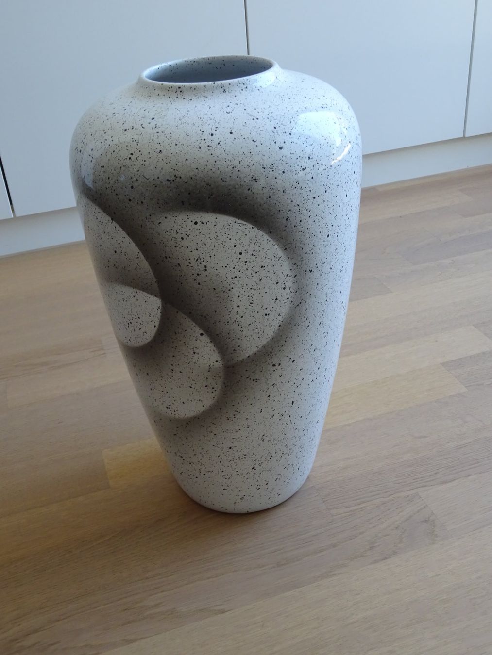 Vase & Récipients: Bodenvase aus Keramik – D'occasion à Birmenstorf AG par nfl_6z2d 2