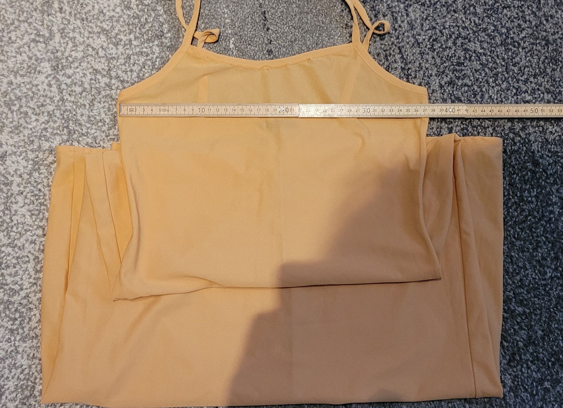Sisley Kleider: Robe mi-transparente sisley – Gebraucht aus Farvagny-le-Grand von Nayanis