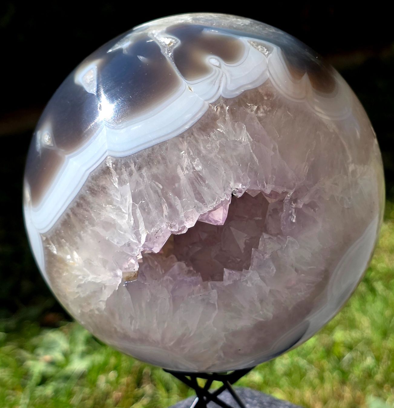Minerali & Pietre curative: Wunderschöne Amethyst-Achat-Kugel 2.1kg – Nuovo e nell'imballaggio originale da Matzingen venduto da Shay_Crystalz 1