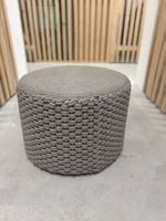 Pouf / Sitzhocker gestrickt in Grau von Micasa