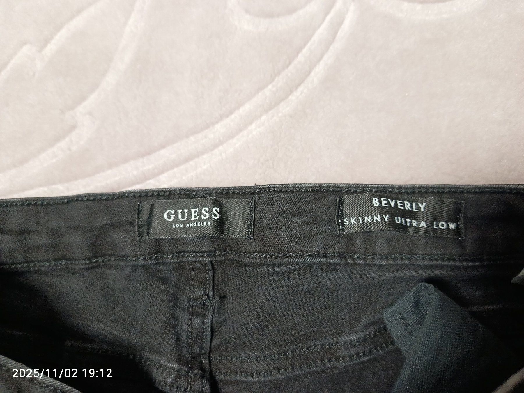 Guess Jeans: Guess Jeans - Gr. 29 - neu – Nuovo (secondo la descrizione) da Zürich venduto da tac_58l2 3