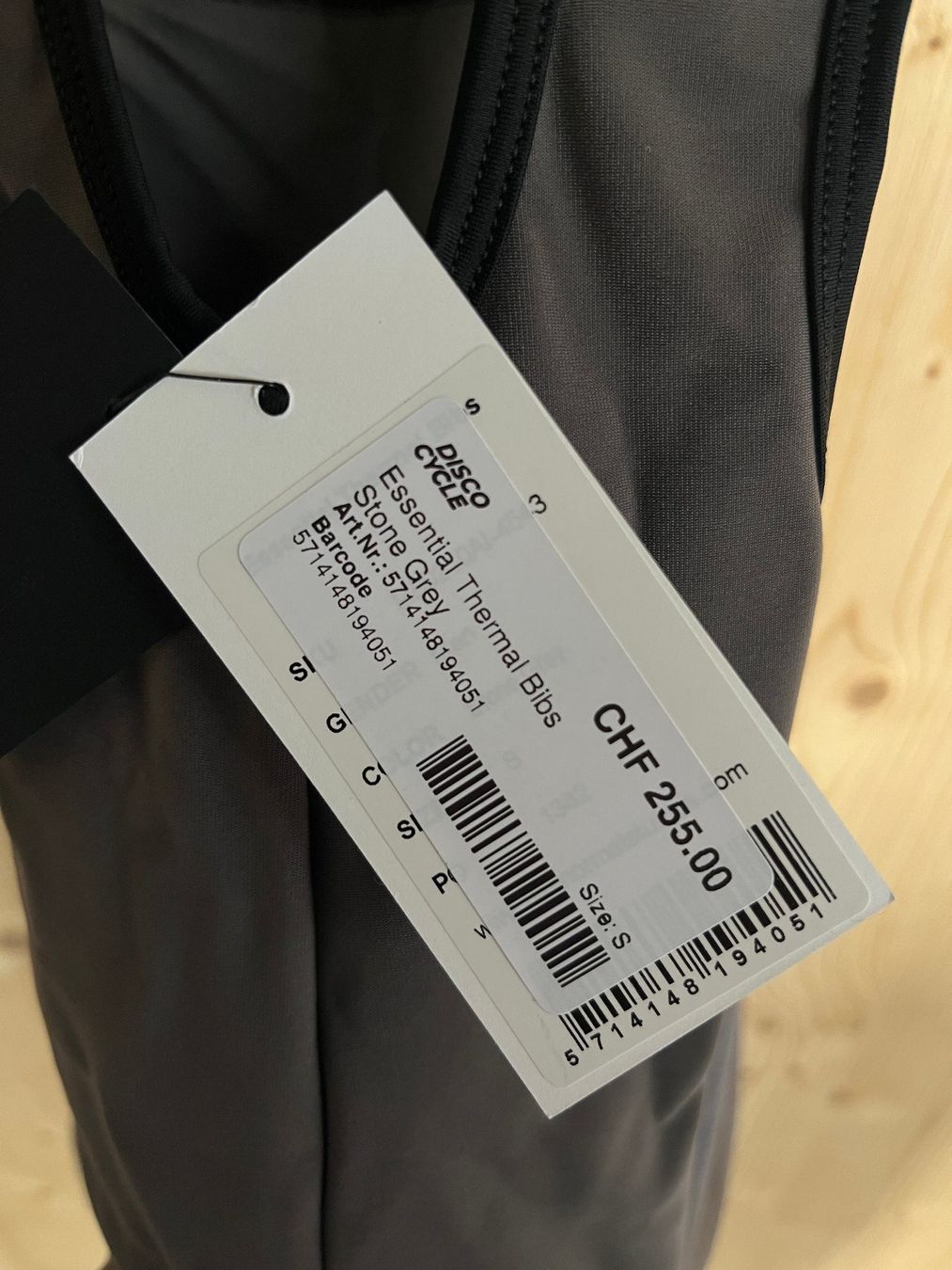 Pas Normal Studios Pantaloni: % Pas Normal Studios Men's Essential Thermal Bibs - Grey S – Nuovo e nell'imballaggio originale da Bern venduto da Disco_Cycle 2