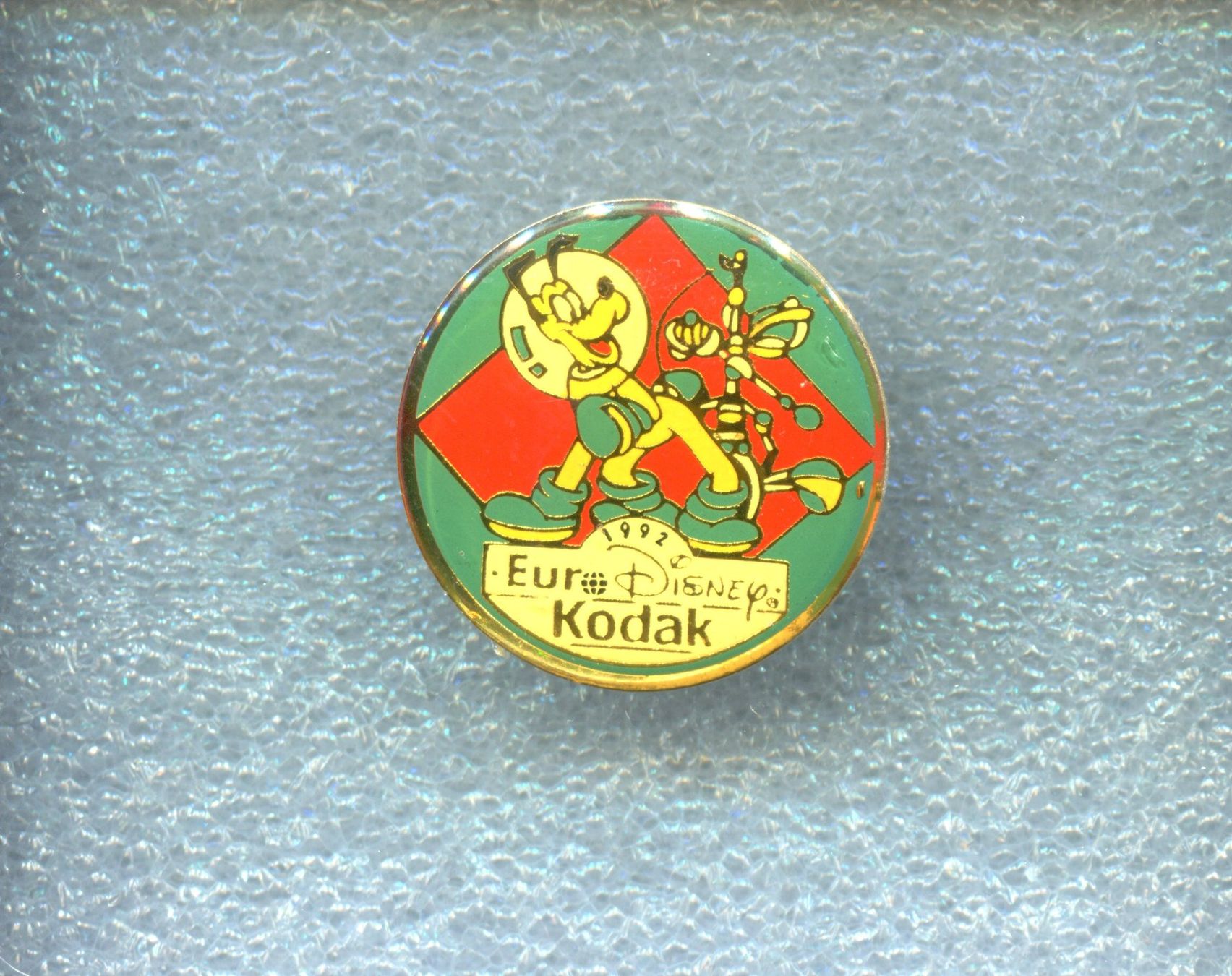 Disney Placchette & Badge: Euro Disney  PLUTO – Usato da Winterthur venduto da Sammleroase