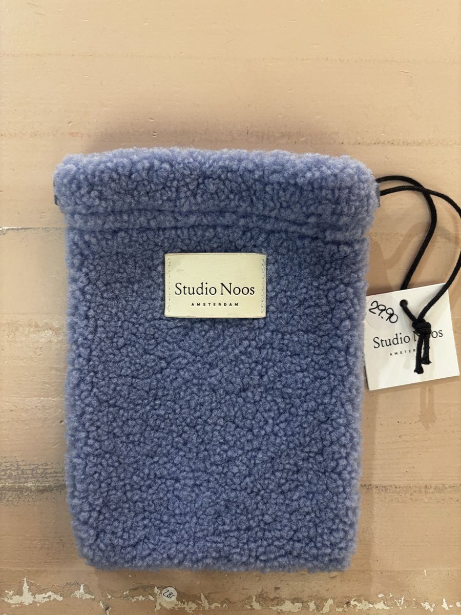 Borse da donna: Studio Noos Tasche Teddy Light Blue neu mit Etikett – Nuovo e nell'imballaggio originale da Cham venduto da Giulia1009