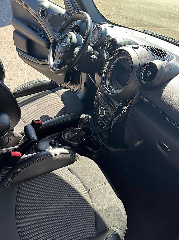 Mini Autos: MINI Countryman John Cooper Works ALL4 Steptronic – D'occasion à Sursee par Nuberjoel 3