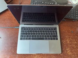 MacBook Pro 13”