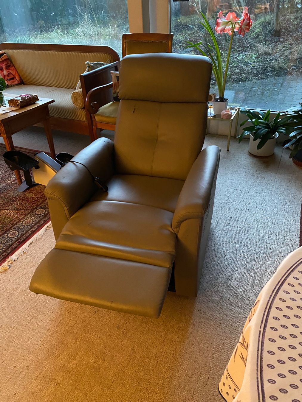 Fauteuils: Relax-Sessel mit elektr. Aufstehhilfe – Défectueux à Muri b. Bern par Chrigubern 2