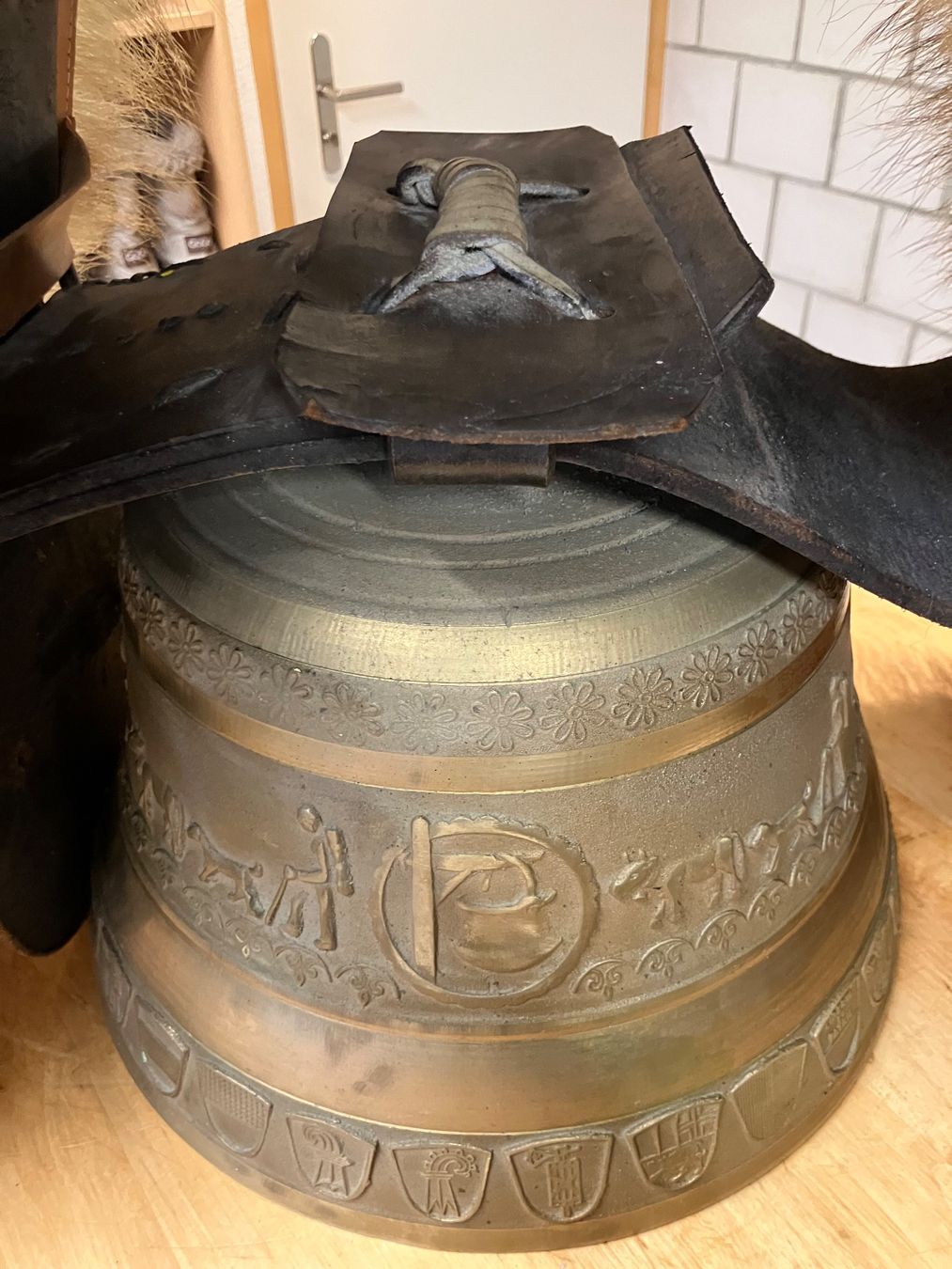 Campanacci mucche: Grosse Schwingerglocke – Usato da Adelboden venduto da Port3 5
