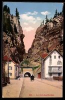 AK Le Col-des-Roches, Route et tunnel entre falaises