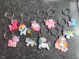 10 Schlüsselanhänger Regenbogen Einhorn neu