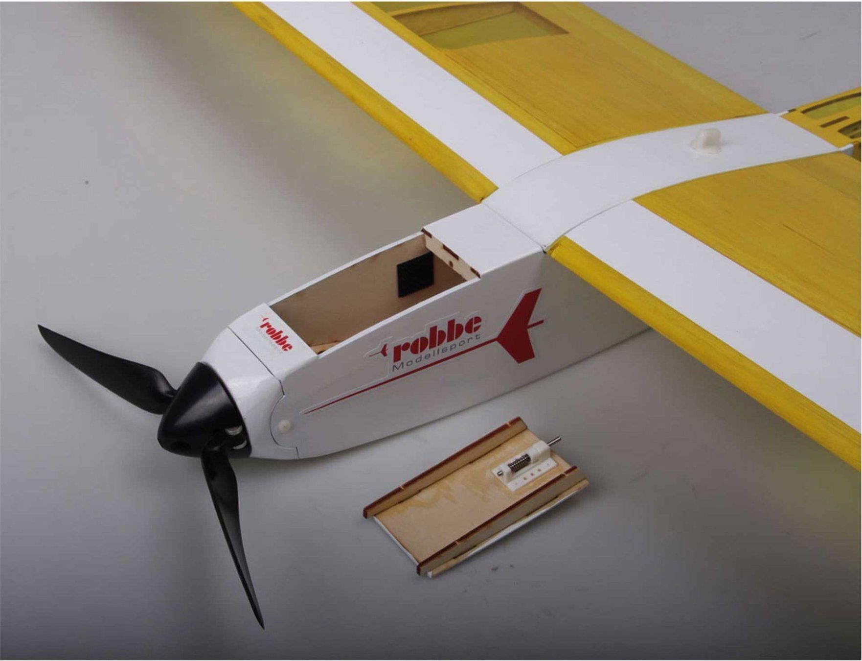 Robbe RC Modellbau: Robbe Elektrosegler mit Querruder, Holzbausatz – Neu und originalverpackt aus Horgen von RcModell 2