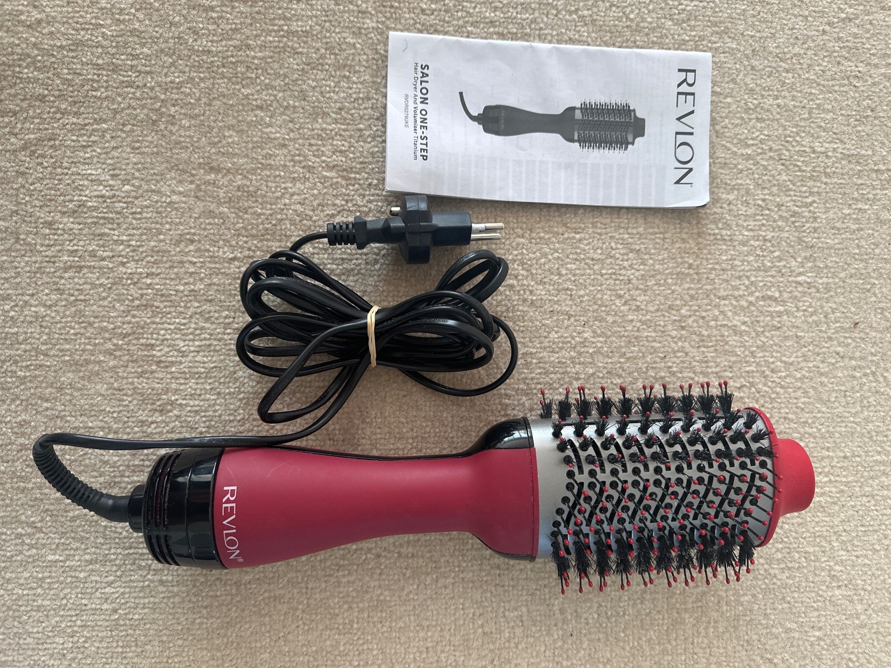 Revlon Asciugacapelli: Revlon One-Step Volumiser – Usato da Schwarzenburg venduto da mezulienka 1