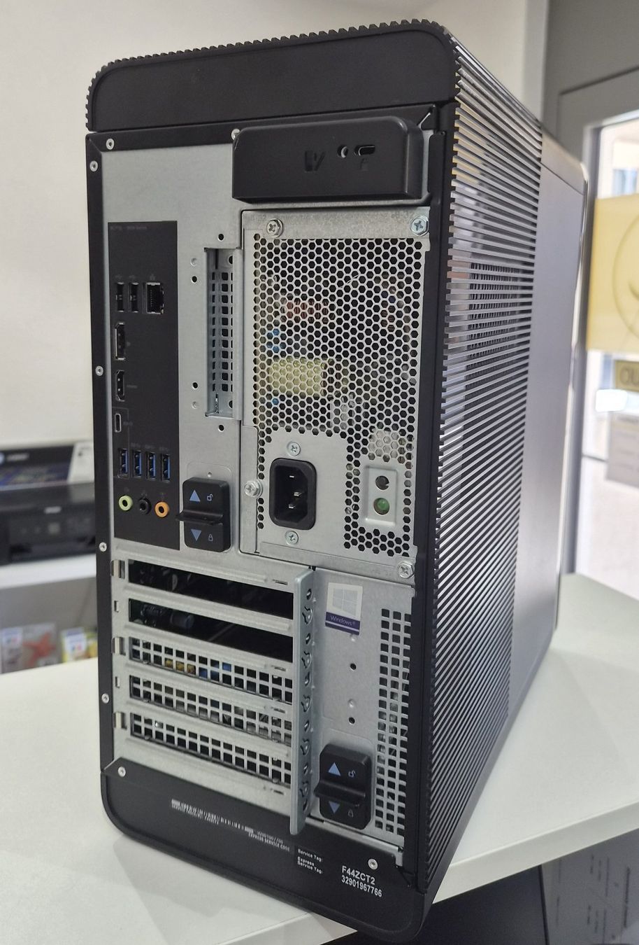 Dell PCs: Ordinateur Fixe Dell – Gebraucht aus Chatel-St-Denis von Teck7 2