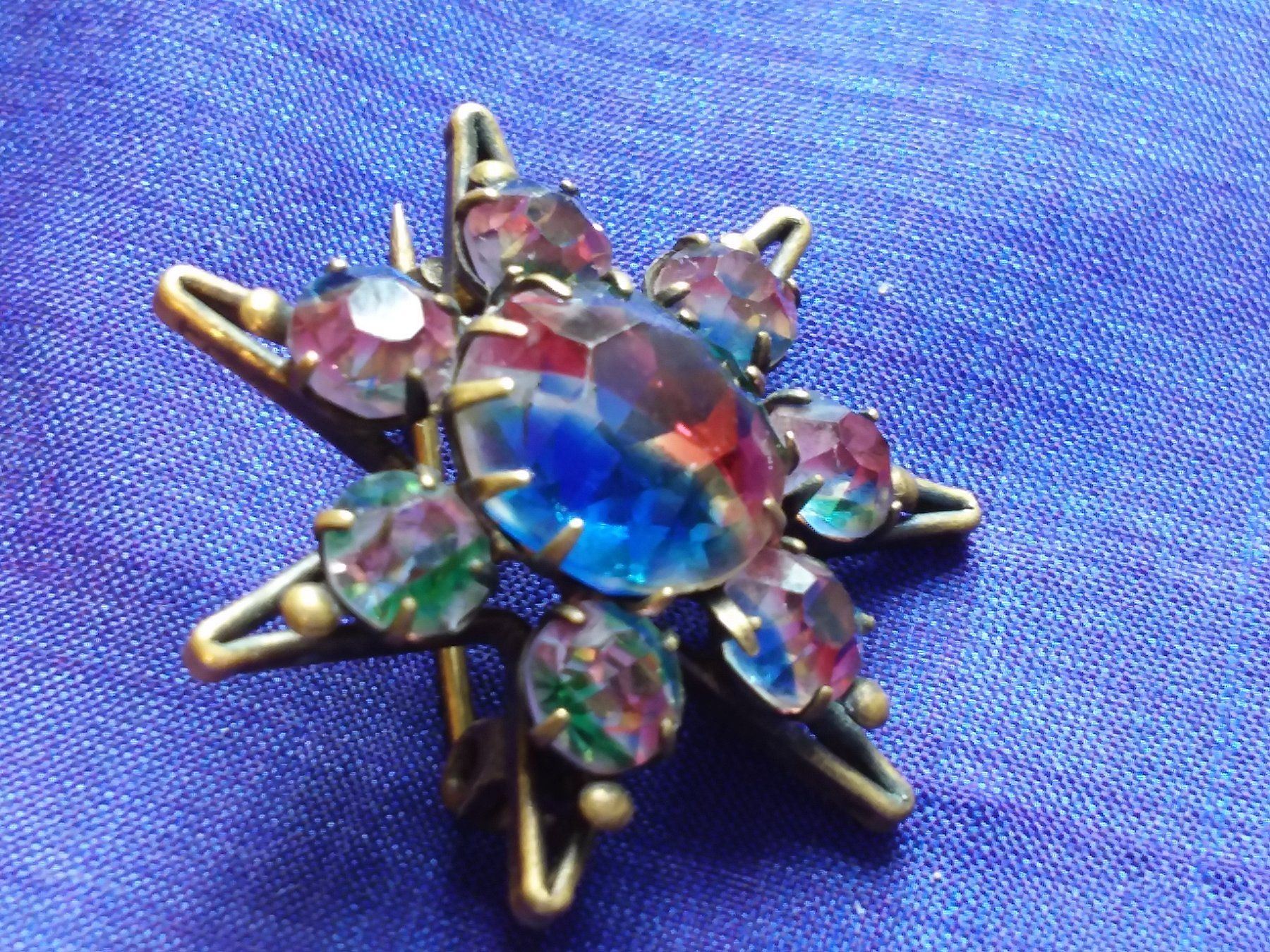 Broschen & Nadeln: Antike Irisglas/Rheinkiesel Brosche ca 1900 – Gebraucht aus Zürich von gutsan 4
