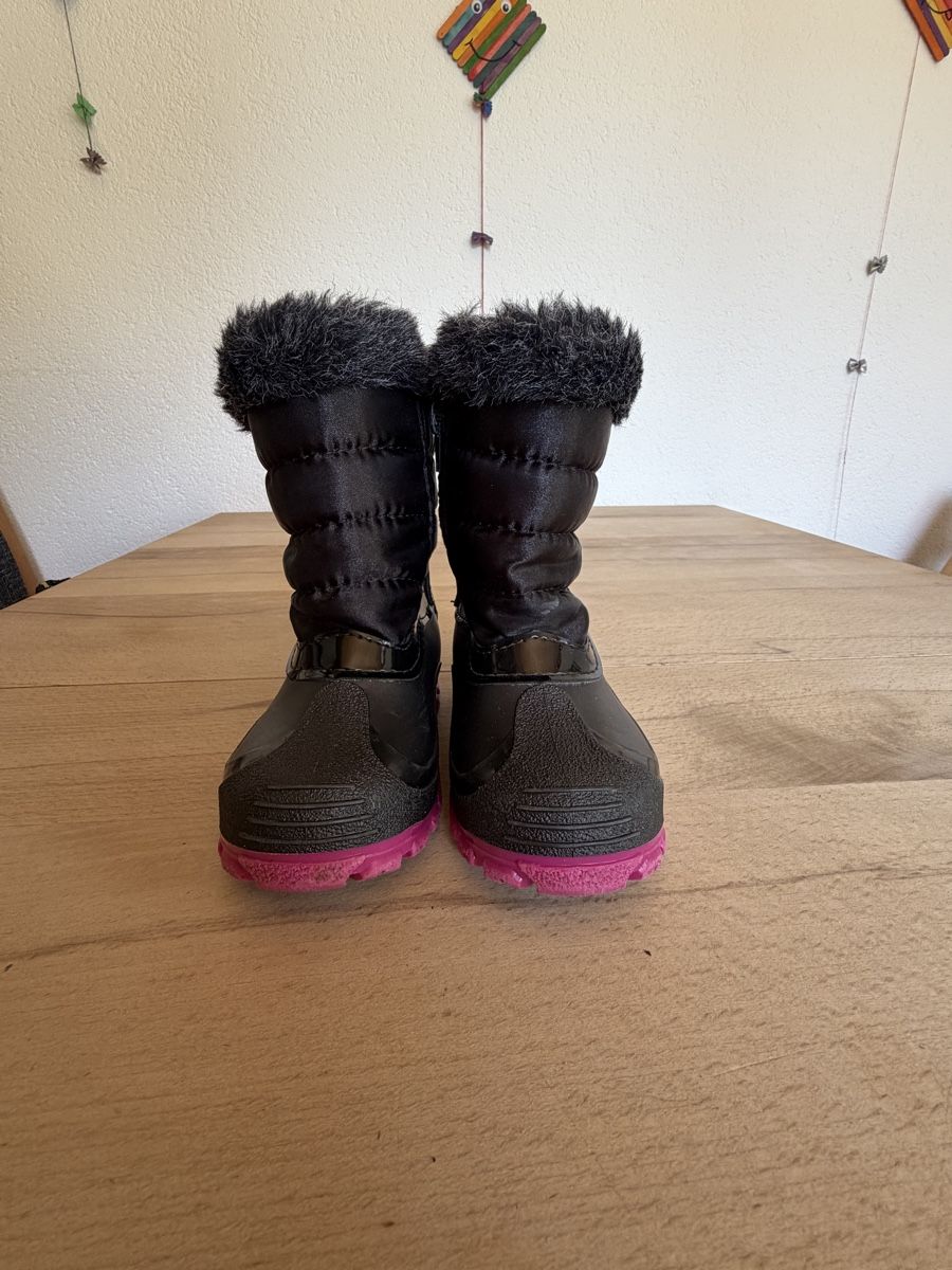Scarpe per ragazze: Winterstiefel Gr. 27  – Usato da Zeiningen venduto da nic_2rmd