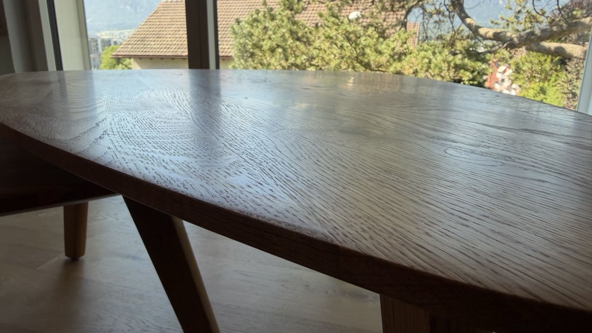 Set de table et chaises: 2er Set Couchtisch aus Eiche massiv – D'occasion à Zuchwil par Chrampfi1 1
