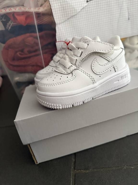 Schuhe für Jungen: Kinderschuhe Nike  – Neu und originalverpackt aus Birr von van_8xz2