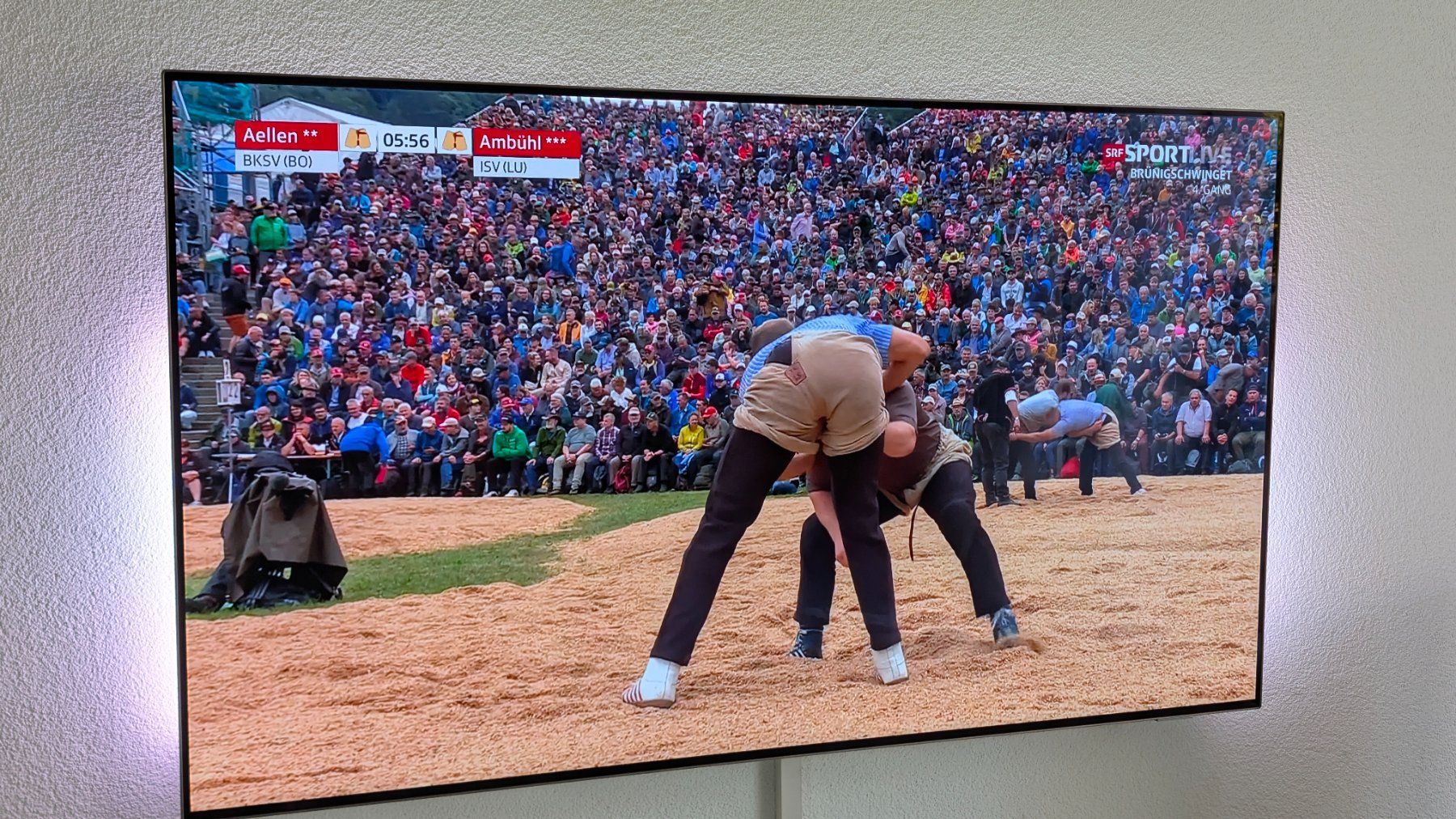 Philips Fernseher: Philips OLED TV 55OLED804 mit Ambilight – Gebraucht aus Erlenbach ZH von sup_k8tg 1