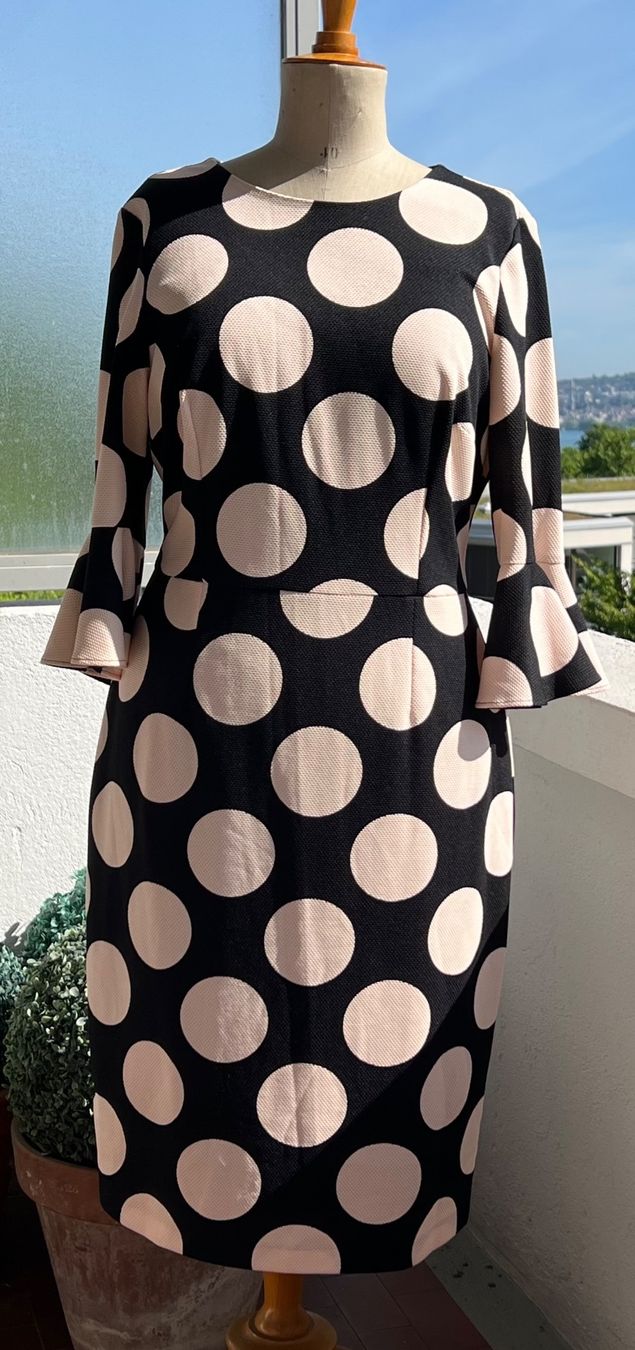 Vestiti: Eleganter Sommer-Polka-Dot-Kleid, Grösse  42 – Usato da Kilchberg ZH venduto da jul_d2j2