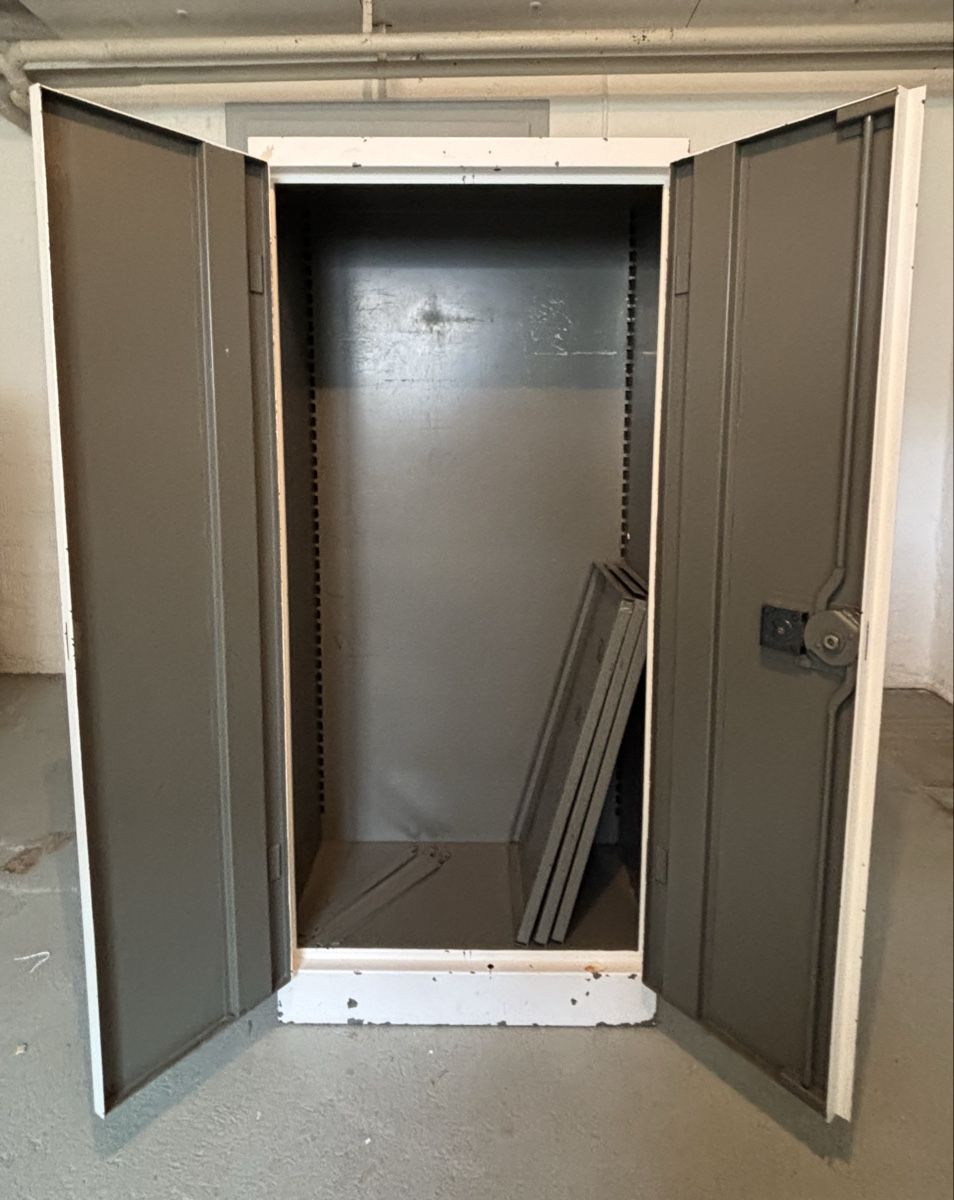 Schränke: Schrank industriell – Gebraucht aus Bern von fredy_22 3