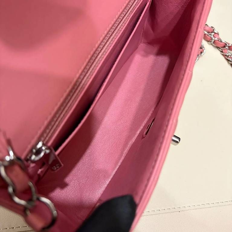 Taschen für Damen: Chanel Classic Flap Mini Rectangulaire Rose – Gebraucht aus Lausanne von Temamapaire 4