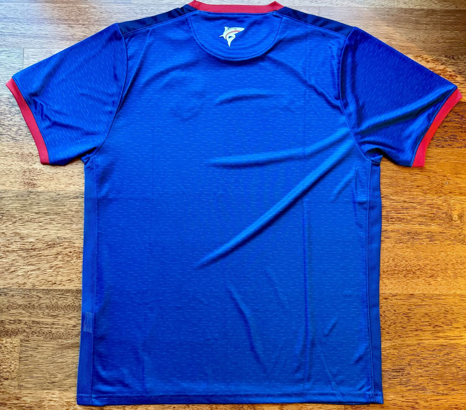 Canottiere & Pantaloni: Kap Verde Home Shirt - Saison 2024 – Nuovo (secondo la descrizione) da Hermetschwil-Staffeln venduto da Beat131 1