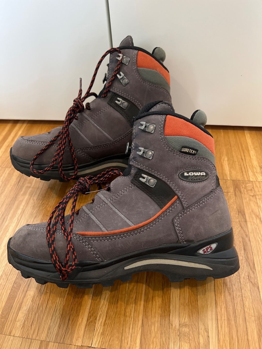 Lowa Chaussures hommes: Lowa – D'occasion à Menzingen par Dali2504 2