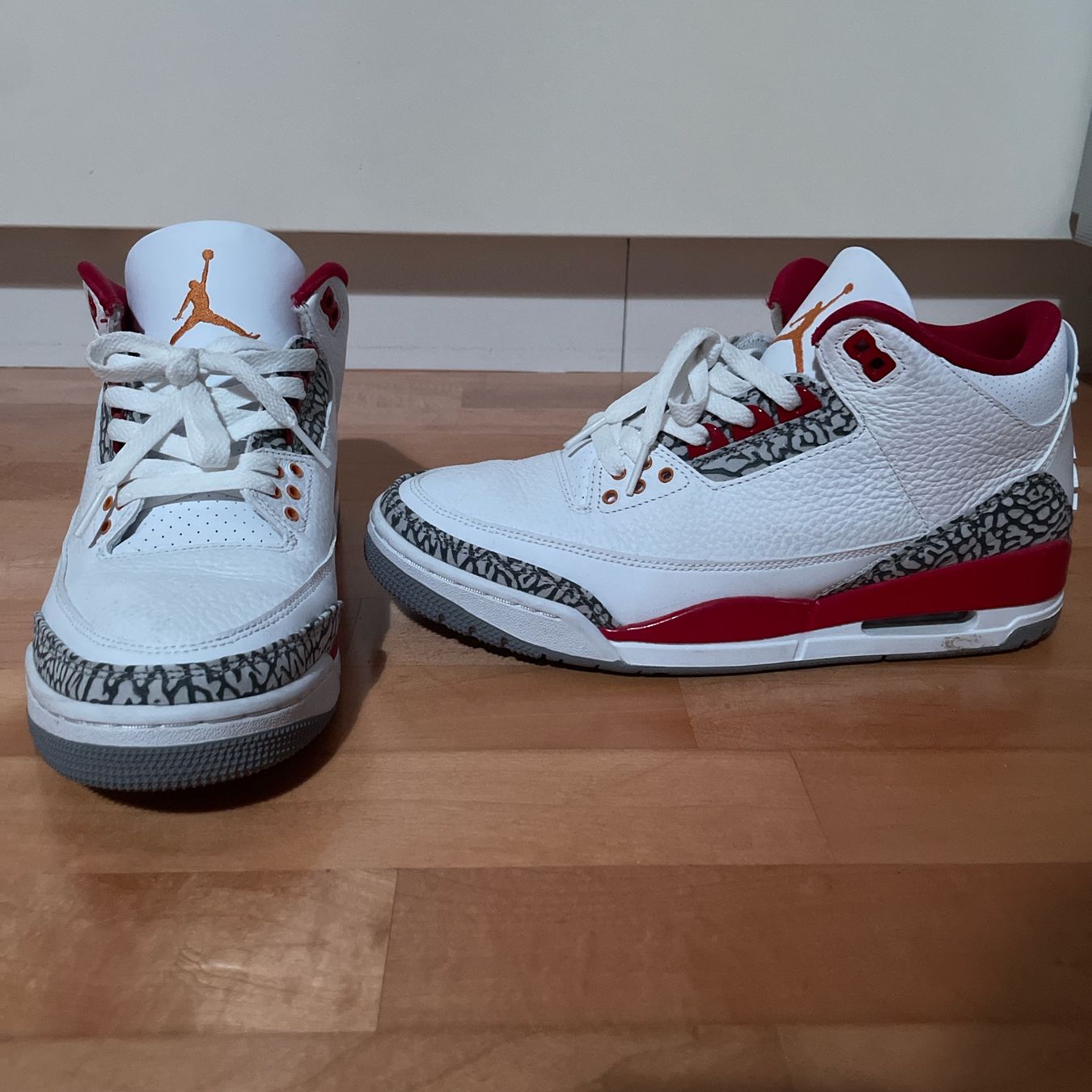 Jordan Scarpe da uomo: Air Jordan 3 Retro White/Light Curry-Cardinal Red – Usato da Konolfingen venduto da zoe_5cdb