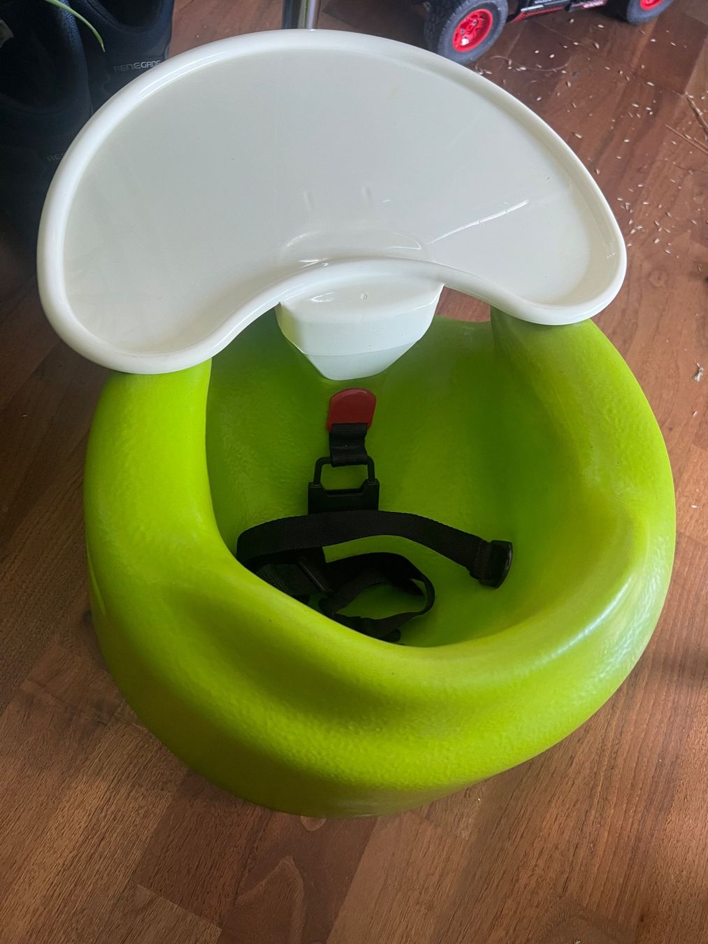 Hochstühle: Bumbo Babysitz mit Essbrett – Gebraucht aus Jona von Sariksa 3