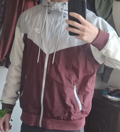 Nike Windbreaker Jacke mehrfarbig Grösse M guter Zustand